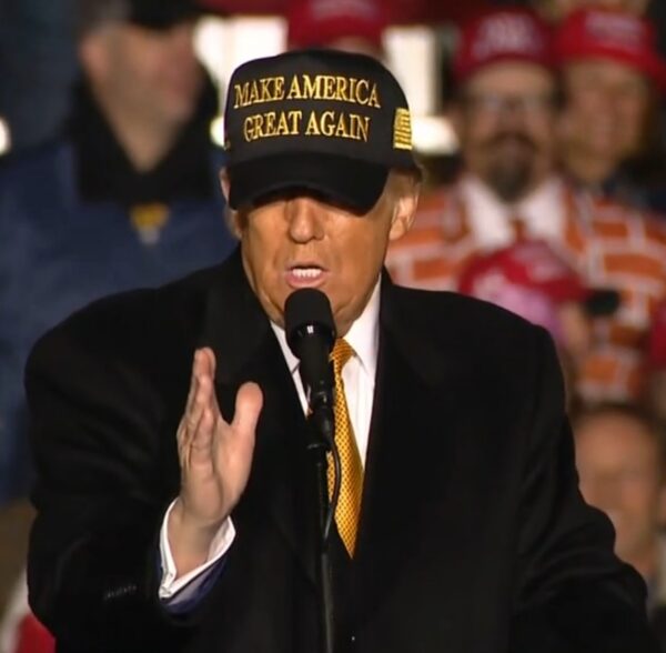 BLACK AND GOLD MAGA HAT