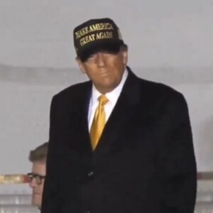 Official President Trump debuts the BLACK & GOLD MAGA HAT