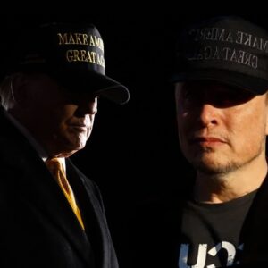 TRUMP GOLD MAGA HAT